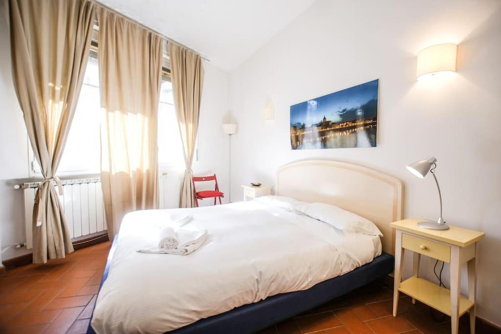 Nice Apartment Near Ponte Vecchio Florence Exterior photo