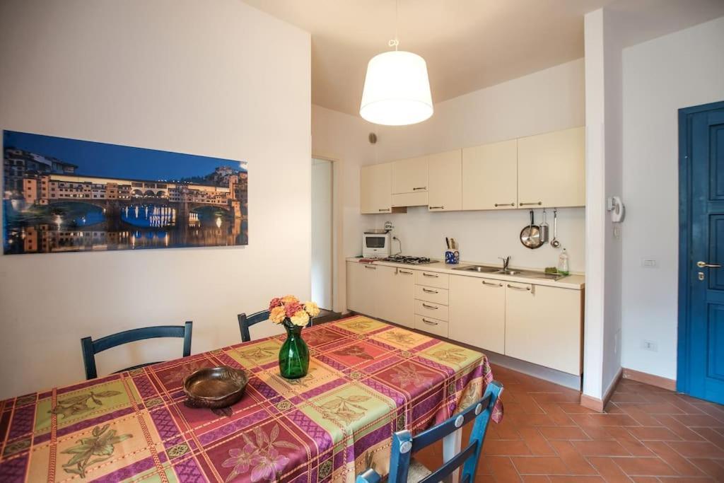 Nice Apartment Near Ponte Vecchio Florence Exterior photo